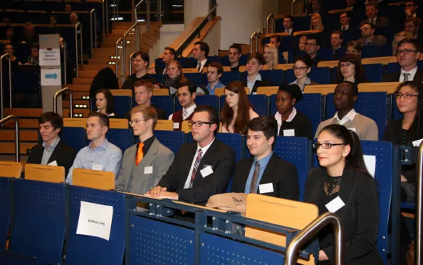 stipendienfeier-2013-page1_2.jpg (DE)