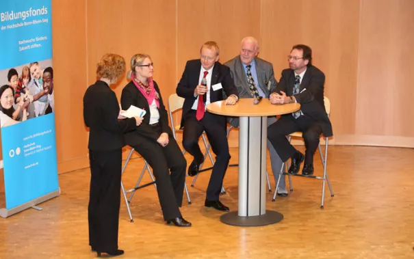 stipendienfeier-2013-page1_28.jpg (DE)