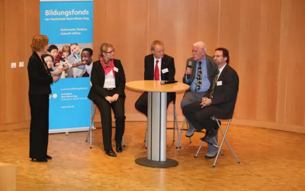 stipendienfeier-2013-page1_31.jpg (DE)