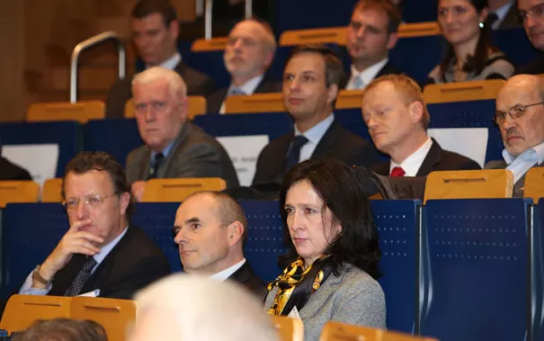 stipendienfeier-2013-page1_36.jpg (DE)