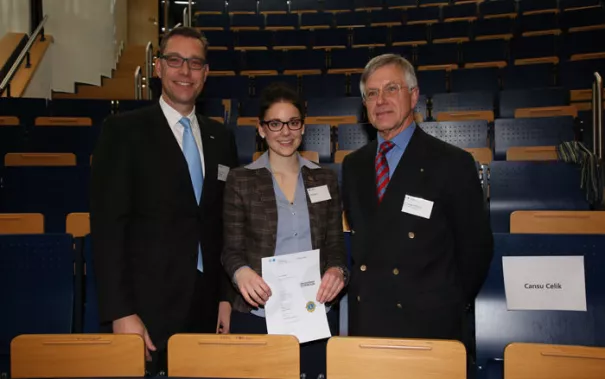 stipendienfeier-2013-page2_11.jpg (DE)