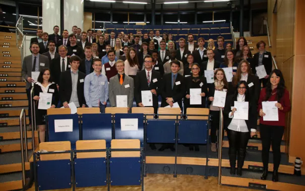 stipendienfeier-2013-page2_9.jpg (DE)