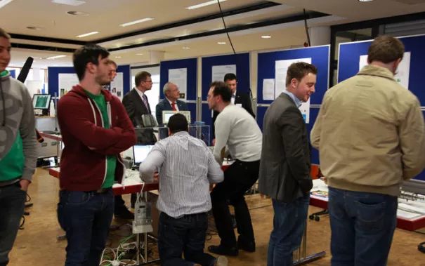 tag-der-forschung-2013_1.jpg (DE)