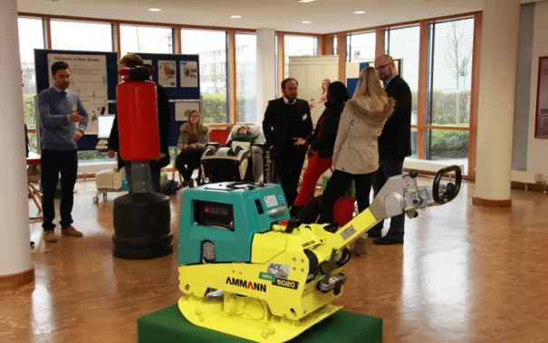 tag-der-forschung-2013_11.jpg (DE)