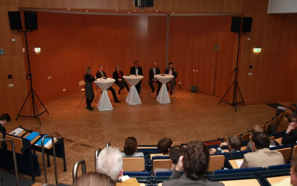 tag-der-forschung-2013_7.jpg (DE)