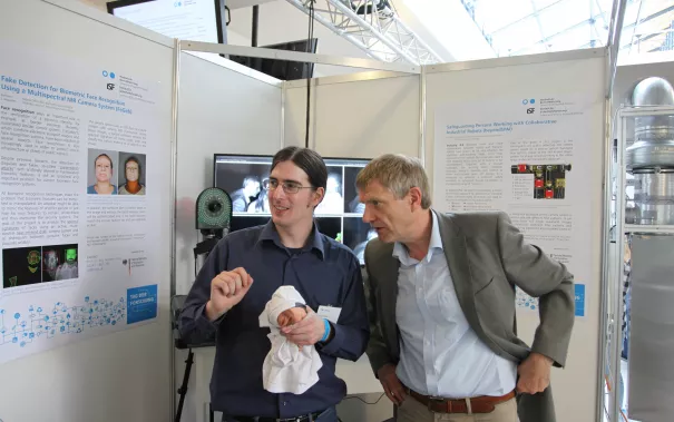 tag_der_forschung_sta_20170518_foto_j._kuestenmacher_131.jpg (DE)