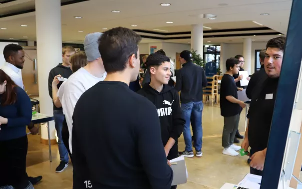 trade_fair_be_for_bis_spz_mensa_20191205_foto_juri_kuestenmacher_015.jpg (DE)