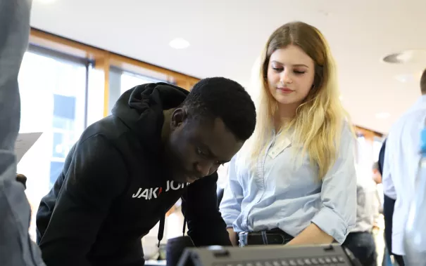 trade_fair_be_for_bis_spz_mensa_20191205_foto_juri_kuestenmacher_016.jpg (DE)