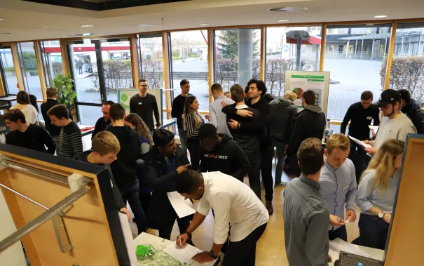 trade_fair_be_for_bis_spz_mensa_20191205_foto_juri_kuestenmacher_098.jpg (DE)