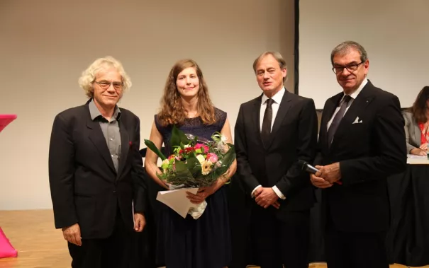 verleihung_der_foerderpreise_2014_foto_e._tritschler_fb05_hochheiser-inga_4261.jpg (DE)