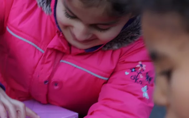 wunschbaum_auslieferung_geschenke_sta_20161219_foto_e._hummel_16.jpg (DE)