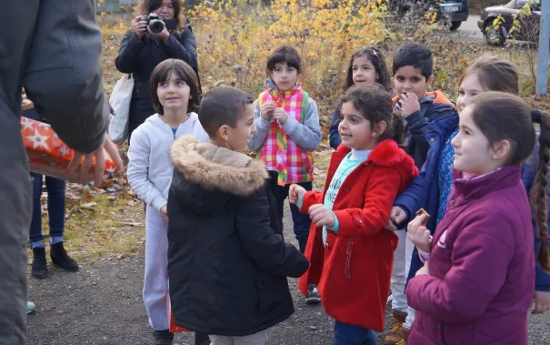 wunschbaum_auslieferung_geschenke_sta_20161219_foto_e._hummel_22.jpg (DE)