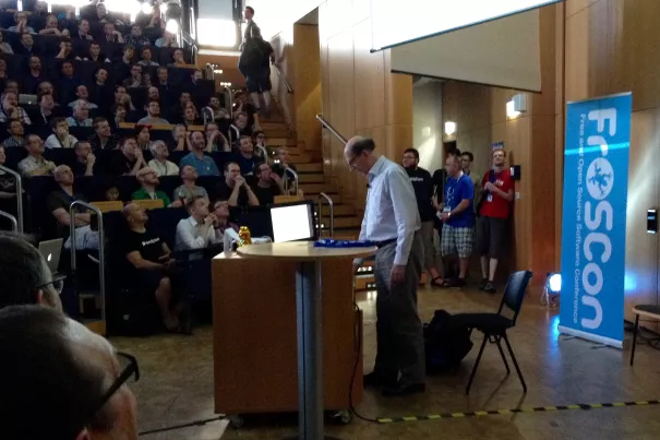 20150823_froscon_fbinf_uwp_tanenbaum_img_0798.jpg (DE)