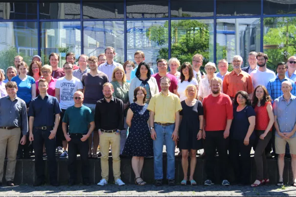 20160623_fbinf_gruppenbild_fb02.png (DE)
