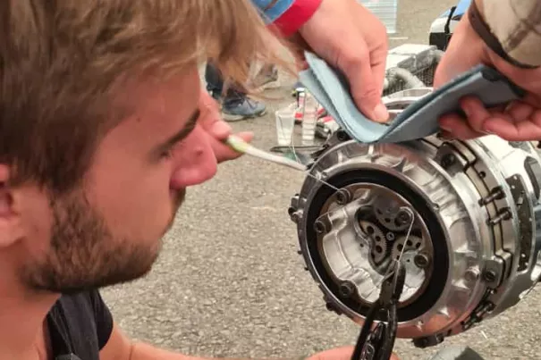 brs motorsport neues Getriebe saison 2023 foto brs motorsport hochkant.jpg