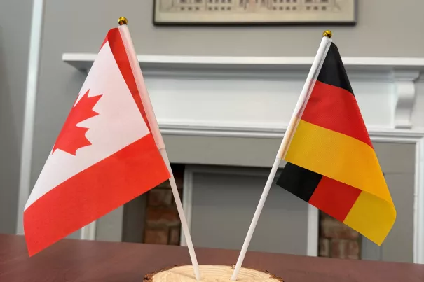 Flaggen_Canada_Deutschland