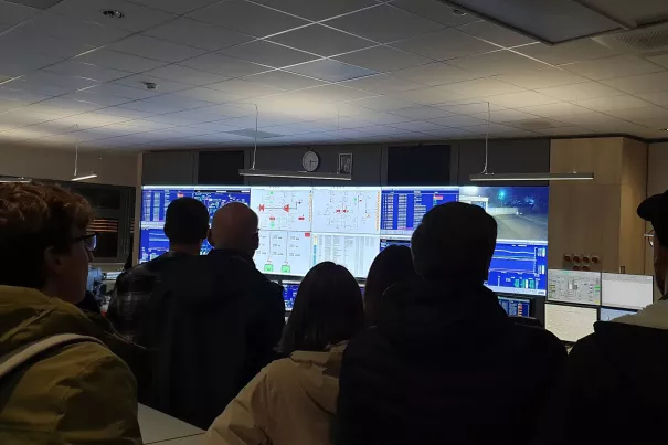 Alumni im Heizkraftwerk SWB 20251107 Foto Barbara Wieners-Horst 07