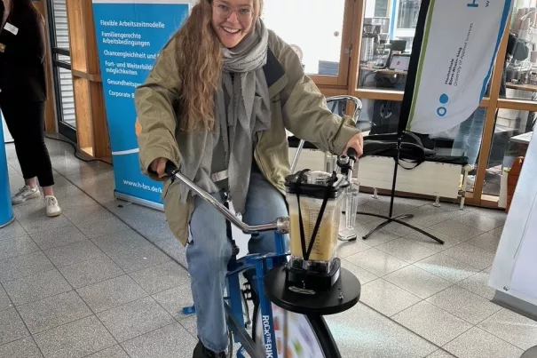 Unterwegs mit dem Smoothiebike der Gesunden Hochschule