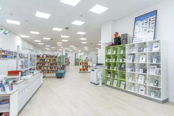 BAQUET-PHOTODESIGN-STadtbibliothek Troisdorf Info Bib Dinge