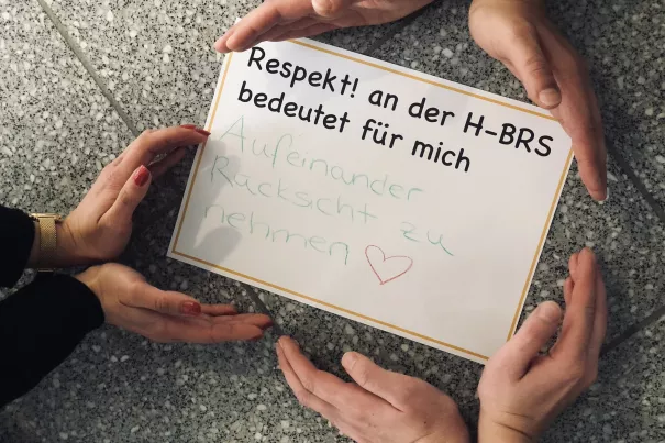 Respekt!-Fotowettbewerb 2019_ausstellung_5.jpg (DE)