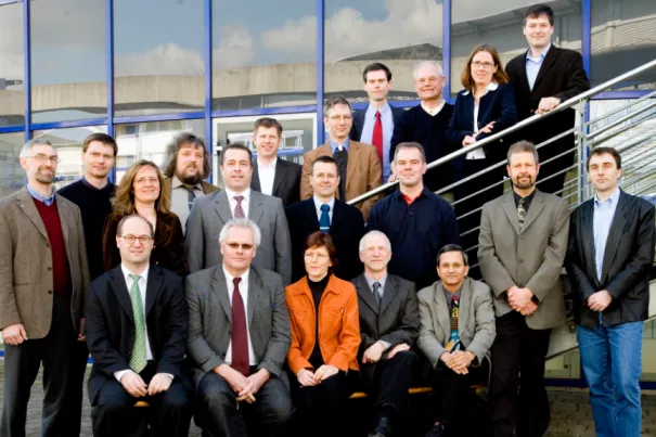 20060406_fbinf_gruppenbild_fb_02_06.04.2006.png (DE)