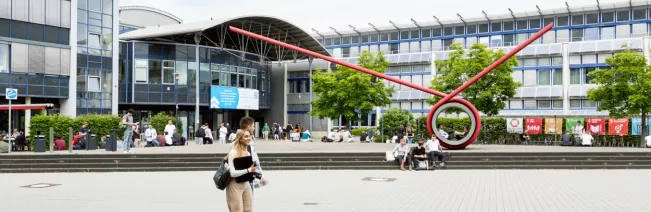 Campus Sankt Augustin Panorama 20220608 foto eric lichtenscheidt 07 fs22 cut buehne