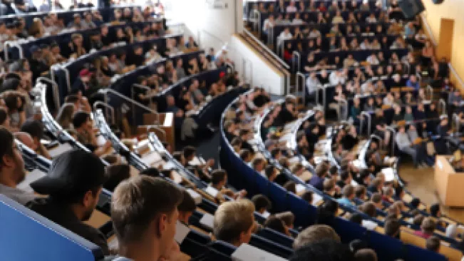 20190923_fbinf_begruessung_erstsemester_bi_bwi_re_img_0158-teaser.jpg (DE)