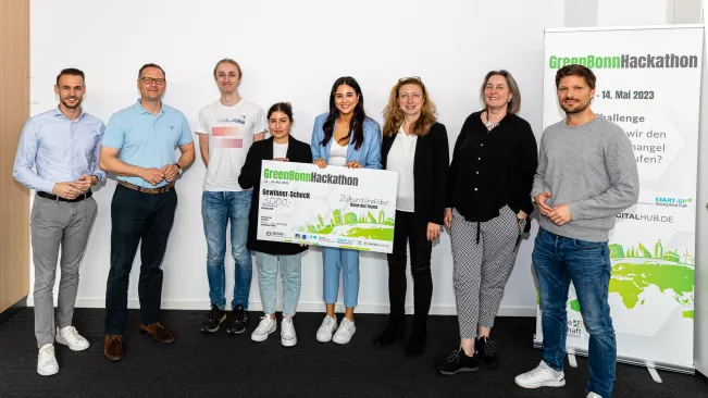 GreenBonn Hackathon 2023 - Gewinnerteam und Jury