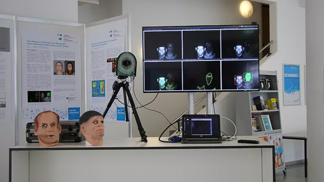 20170523_fbinf_eroeffnung_lernlabor_cybersicherheit_kw_005.png (DE)