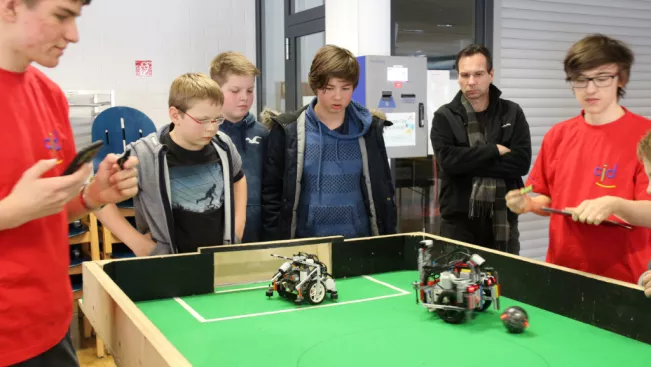 20180224_fbinf_robocupjunior_kw_305.jpg (DE)