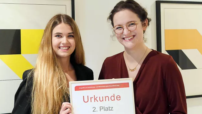 VT-Studierende_C-Laßek und N-Läpple_FBEMT_20190920_Foto-privat (DE)