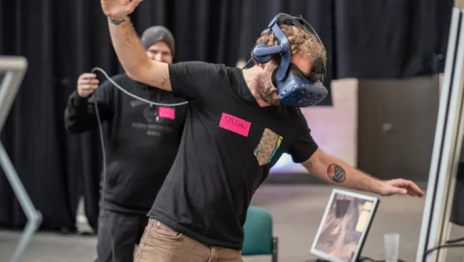 20200125_fbinf_mvg_cyberjugz_koeln_dominik_leschtschow_img_004-galerie.jpg (DE)