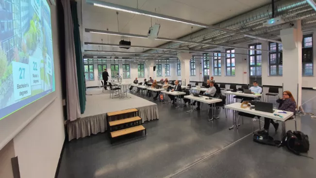 20210928_fbinf_csm_workshop_img_091920_nadine_kutz-bild.jpg (DE)