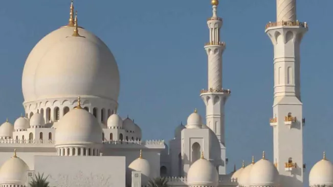 20211125_htb_abudhabi_redrocket_img_20211123_151851-g.jpg (DE)