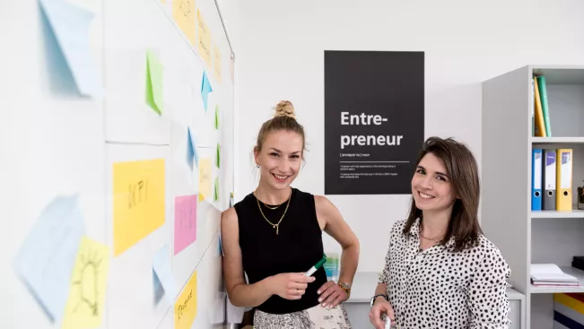 CENTIM start-up manufaktur planung whiteboard 20220519 foto eric lichtenscheidt 05 fs22.jpg