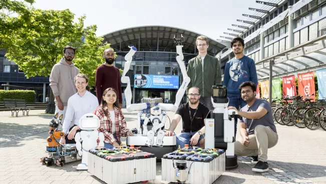 Informatik MAS Roboter 20220503 foto eric lichtenscheidt 07 fs22.jpg