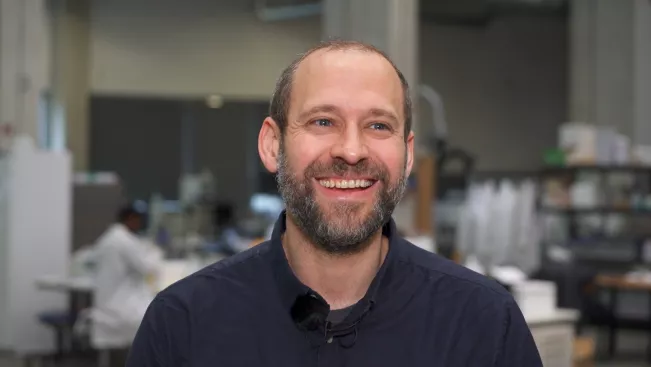 OskarSchnappaufneuerProfessor_Posterbild_Youtube