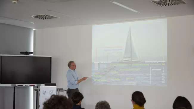 KLUGER Transfer Besuch am MPIC Ralf Schiebel Segelboot SY Seibold