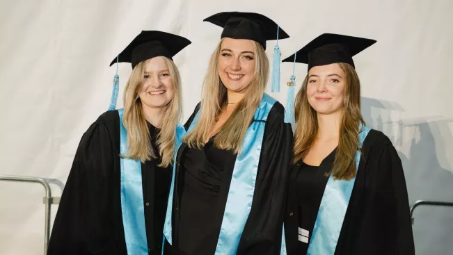 Absolventenfeier Telekom Dome Party 20231021 Foto Nathan Dreessen003.jpg