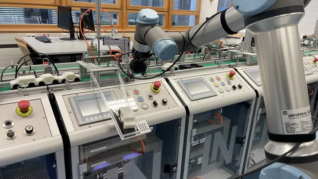 Labor Industrielle Robotik 2023