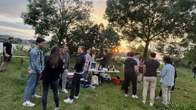 Sommerfest Finance Club Bonn Rheinufer 20240619 Foto fcbrs