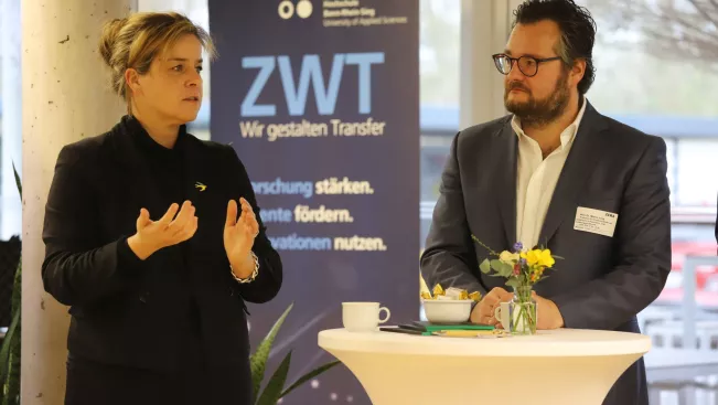 Unternehmensbesuch ZERA mit Mona Naubaur 2026-03-13_Foto H-BRS (5)