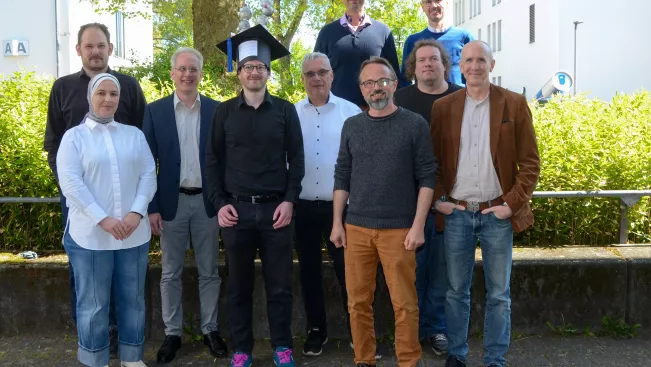 Dr. Robin Strickstrock mit Mitgliedern seiner Arbeitsgruppe 