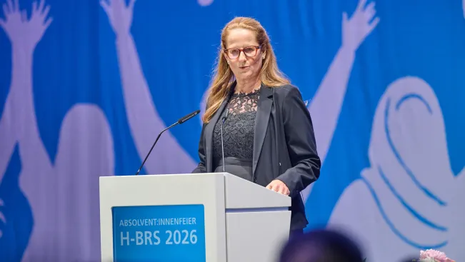 20261024 Absolvent_innenfeier Marion Halfmann Foto Nathan Dreessen