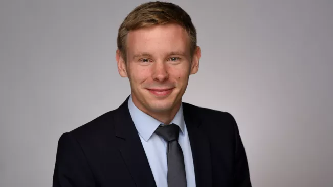 alumnus_lennart_eltzholtz_wiwi_2018_privat.jpg (DE)