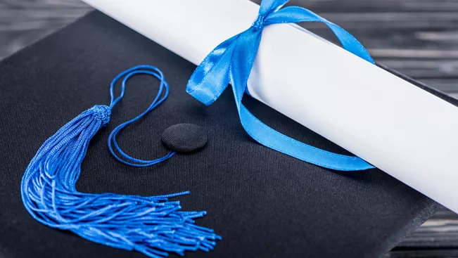 colourbox Doktorkappe Doktorhut Absolventenkappe 34049349 (DE)