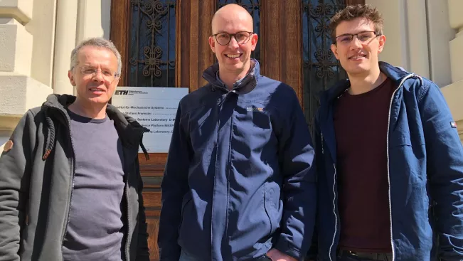 doktorand_dominik_wilde_besuch_eth_zuerich_201804.jpg (DE)