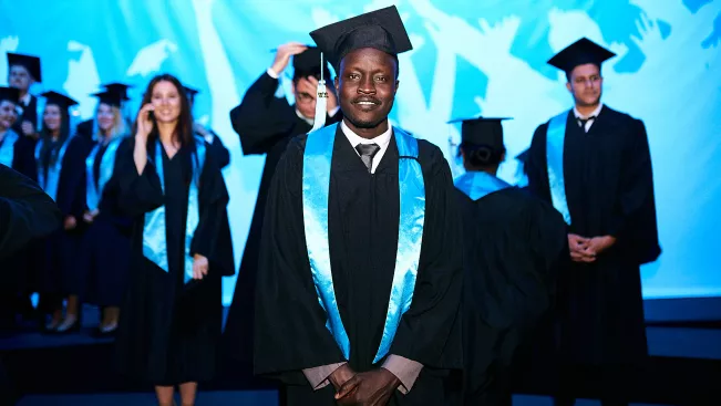 h-brs-absolventenfeier_2018cnathan-dreessen.de-263.jpg (DE)