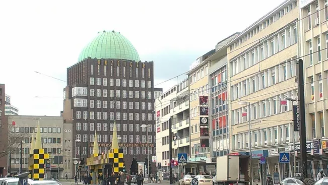hannover_anzeigerhochhaus_2019_foto_marco_winzker_teasercut.jpg (DE)