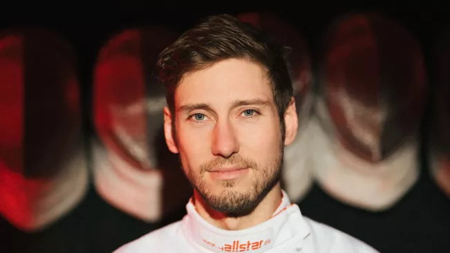 hartung-max_saebel_portraet_foto_sebastian_kortmann_1.jpg (DE)